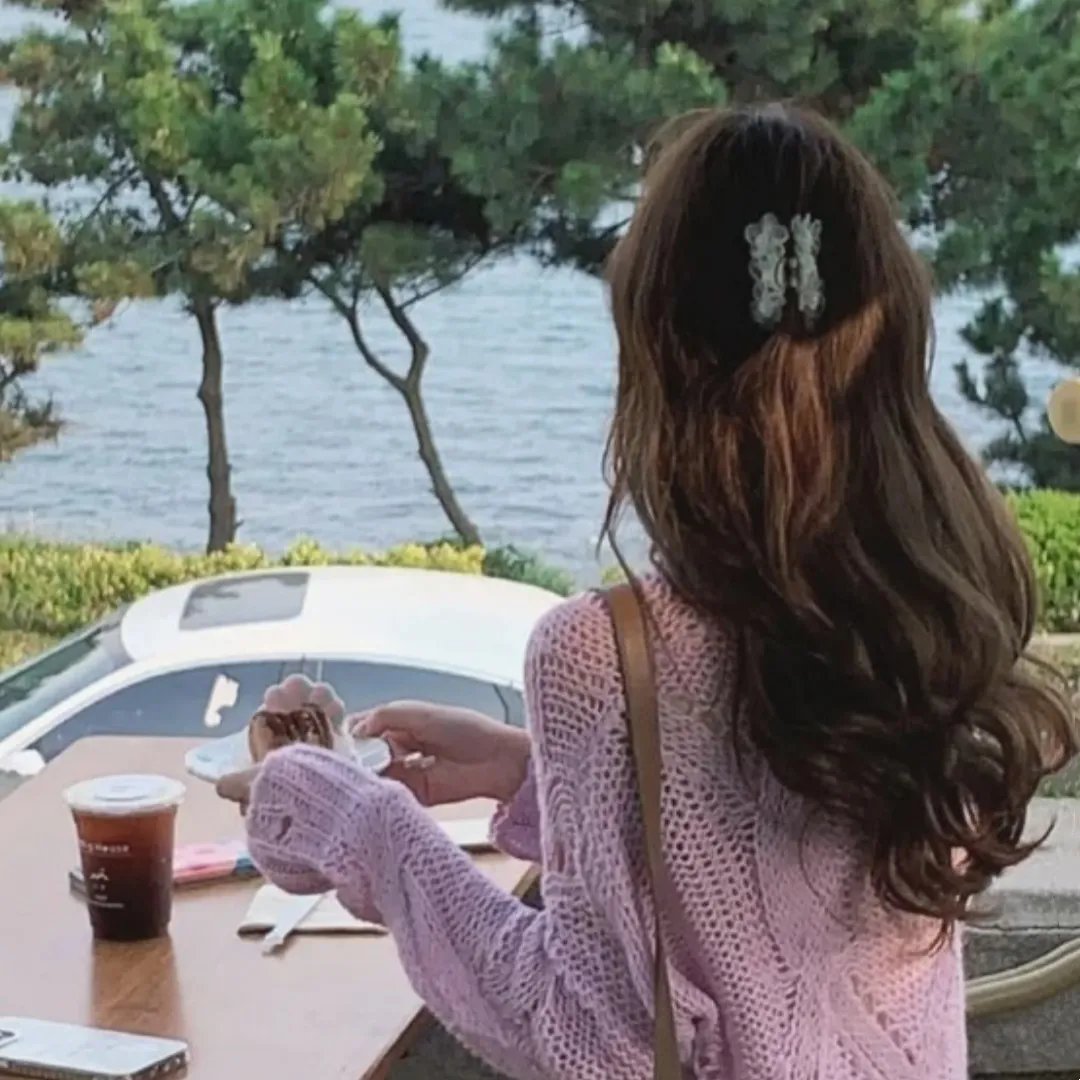 有些女孩这样做